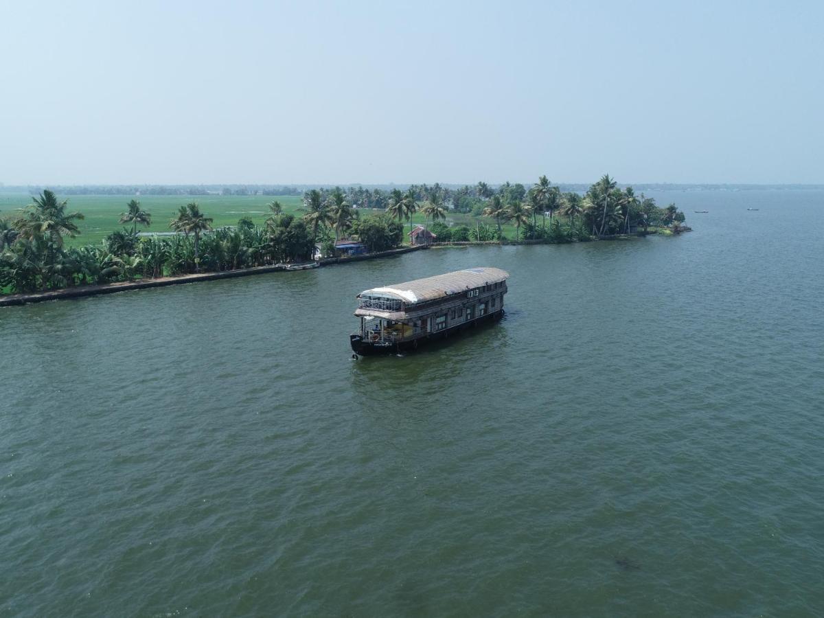 Sreekrishna Houseboat C/O Sreekrishna Ayurveda Panchakarma Centre 호텔 Alappuzha 외부 사진